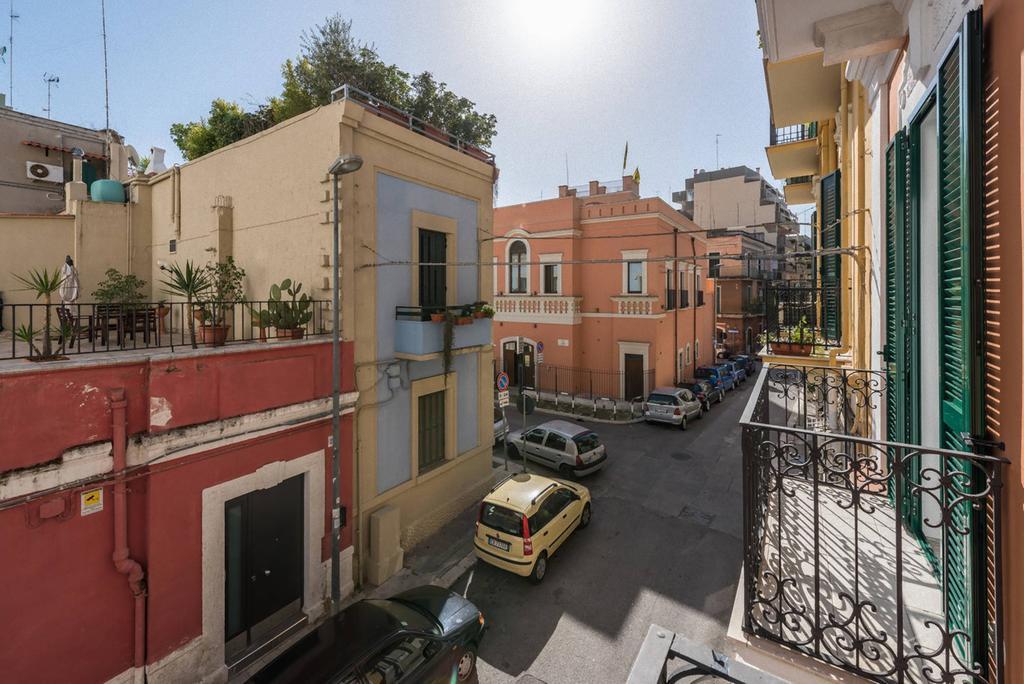 A Due Passi Dal Centro - Bari Policlinico Apartman Kültér fotó